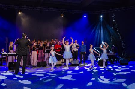 Božično novoletni koncert – v sliki 62